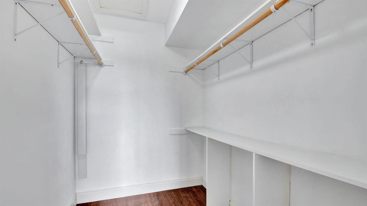 Walk-in closet