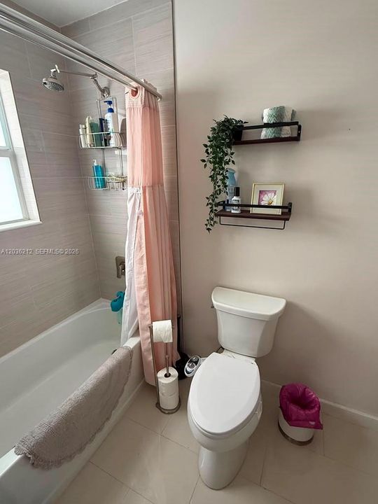 For Rent: $3,400 (3 beds, 2 baths, 2655 Square Feet)
