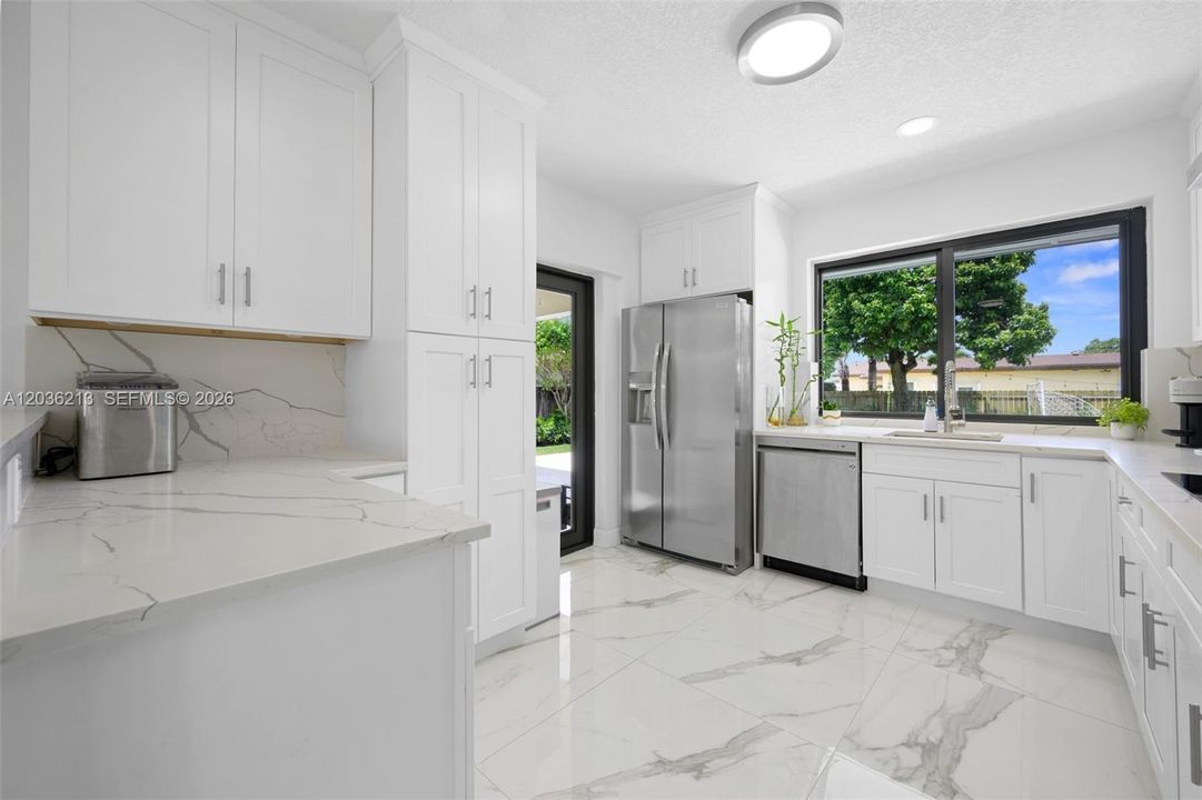 For Rent: $9,750 (4 beds, 3 baths, 2052 Square Feet)