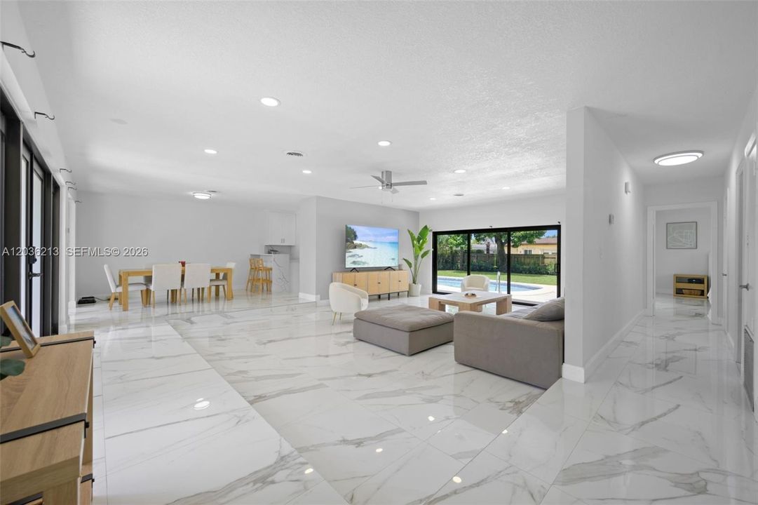 For Rent: $9,750 (4 beds, 3 baths, 2052 Square Feet)