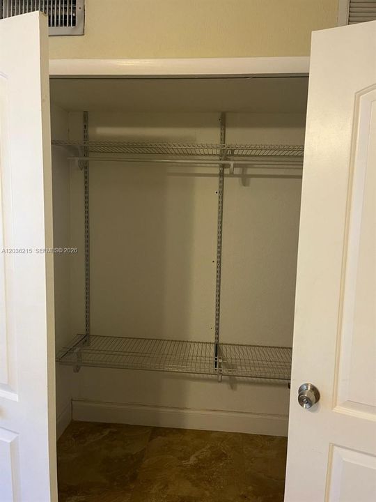 На продажу: $145,000 (1 спален, 1 ванн, 650 Квадратных фут)