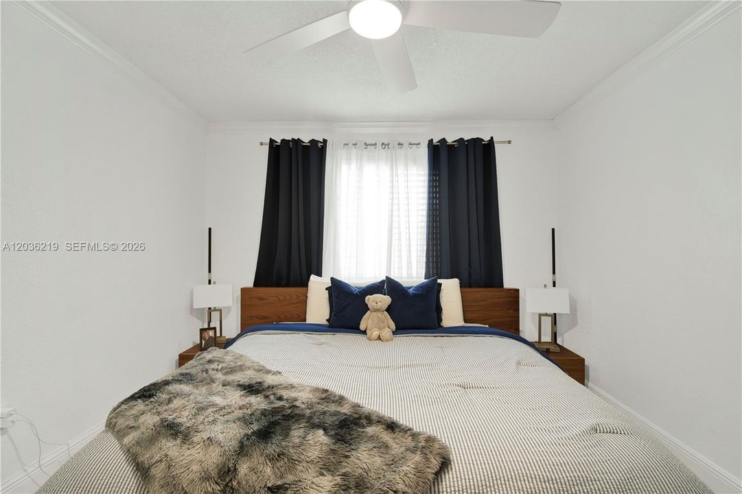 For Sale: $525,000 (2 beds, 1 baths, 1020 Square Feet)