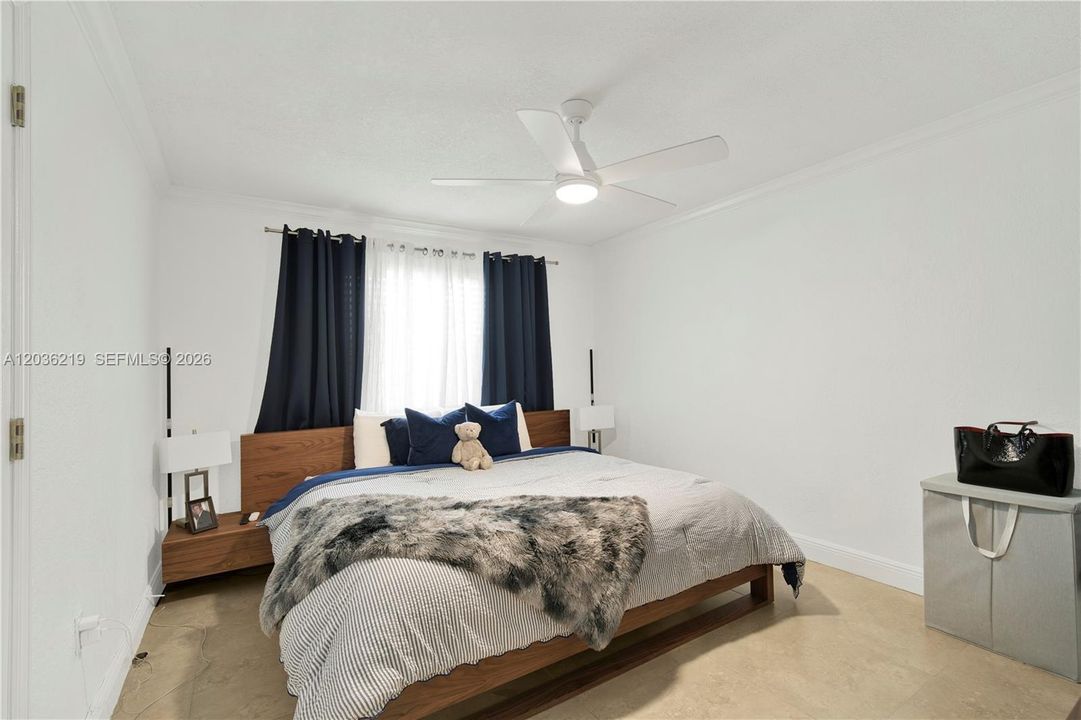 For Sale: $525,000 (2 beds, 1 baths, 1020 Square Feet)