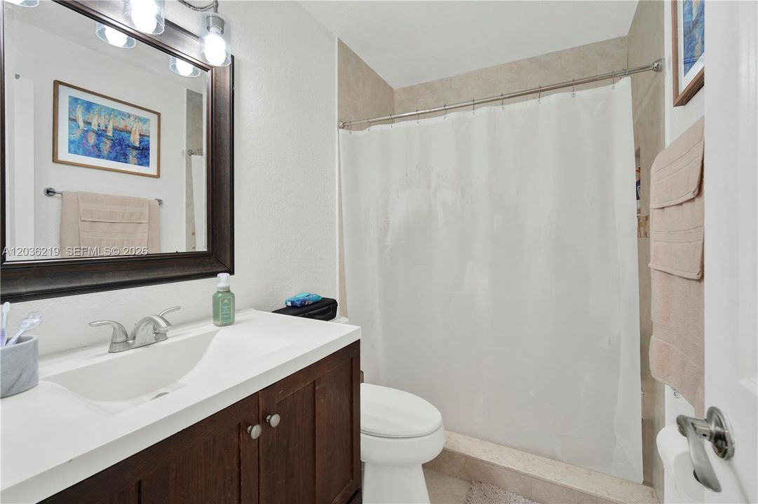 For Sale: $525,000 (2 beds, 1 baths, 1020 Square Feet)