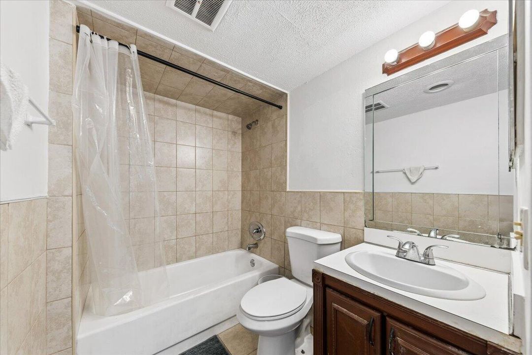 14-4156 Inverrary Dr #112, Lauderhill, F