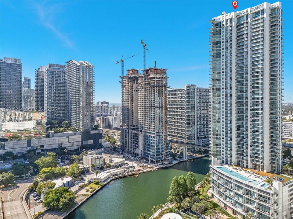 For Sale: $629,000 (2 beds, 2 baths, 1118 Square Feet)