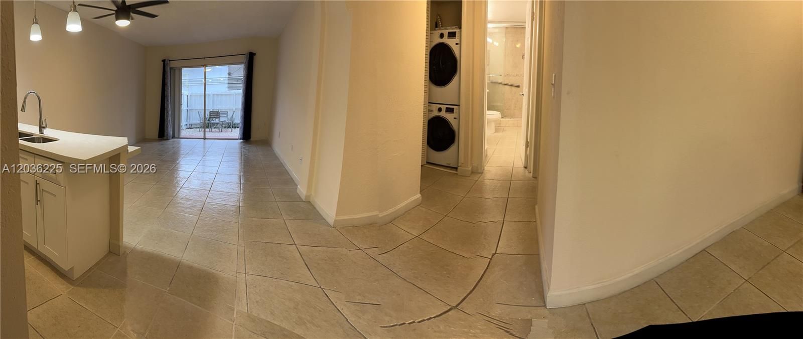 For Rent: $2,300 (2 beds, 1 baths, 850 Square Feet)