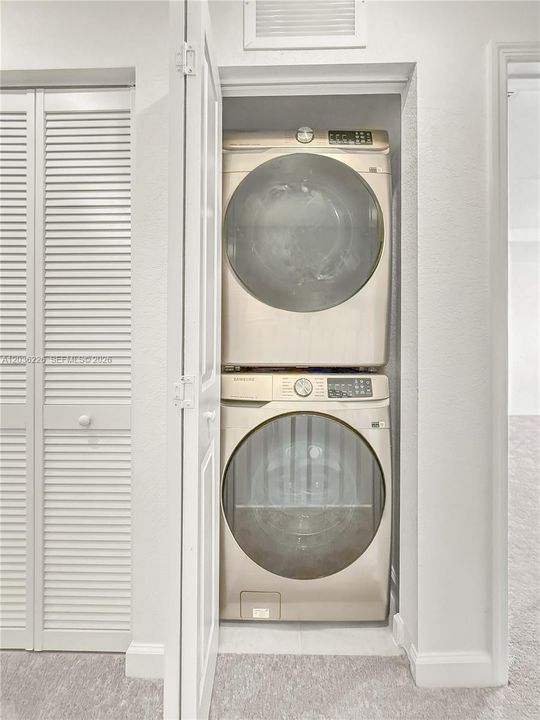 В аренду: $3,400 (3 спален, 2 ванн, 1331 Квадратных фут)