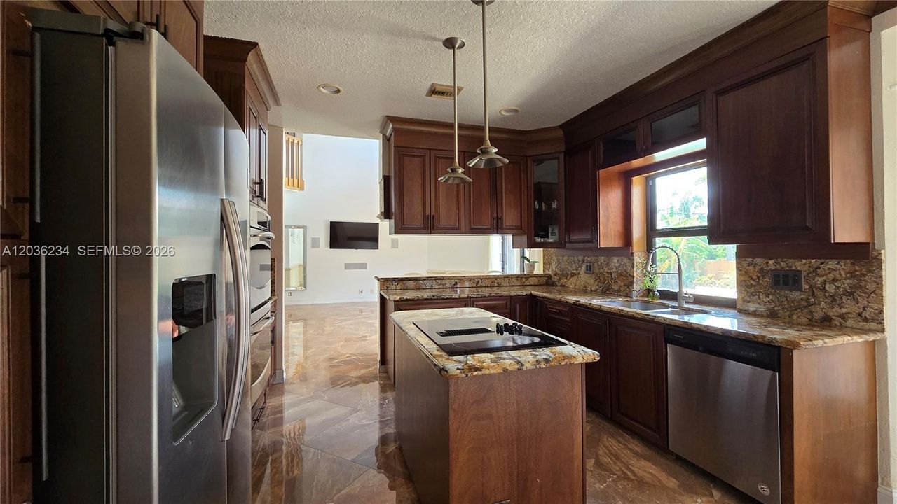 For Sale: $3,000,000 (4 beds, 4 baths, 5468 Square Feet)