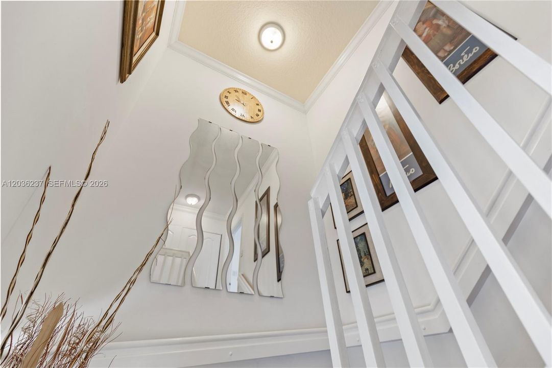 For Sale: $499,999 (3 beds, 3 baths, 1440 Square Feet)