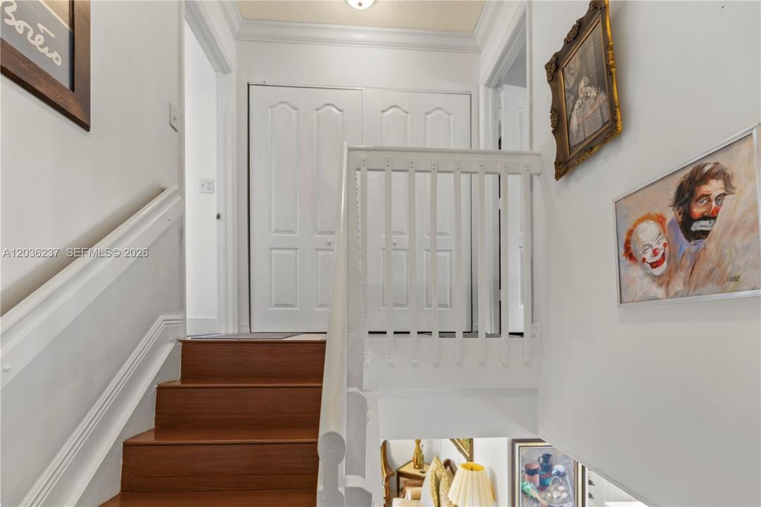 For Sale: $499,999 (3 beds, 3 baths, 1440 Square Feet)