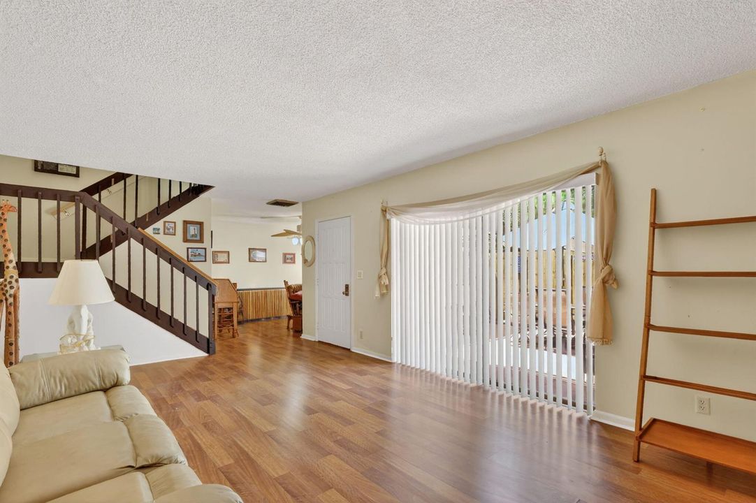 11-web-or-mls-5P1A7837