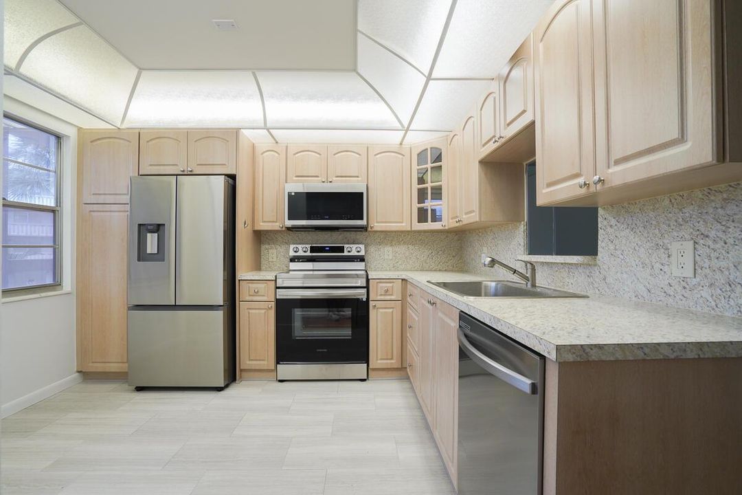 4401 Martinique CT Apt D-2-7
