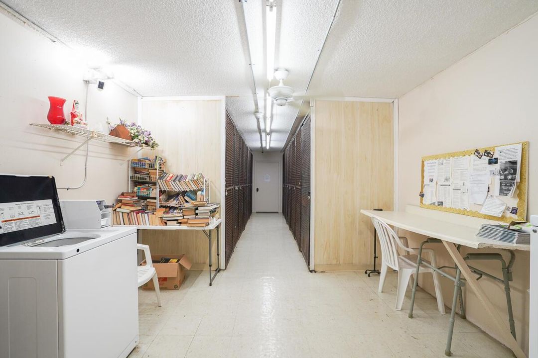 4401 Martinique CT Apt D-2-37