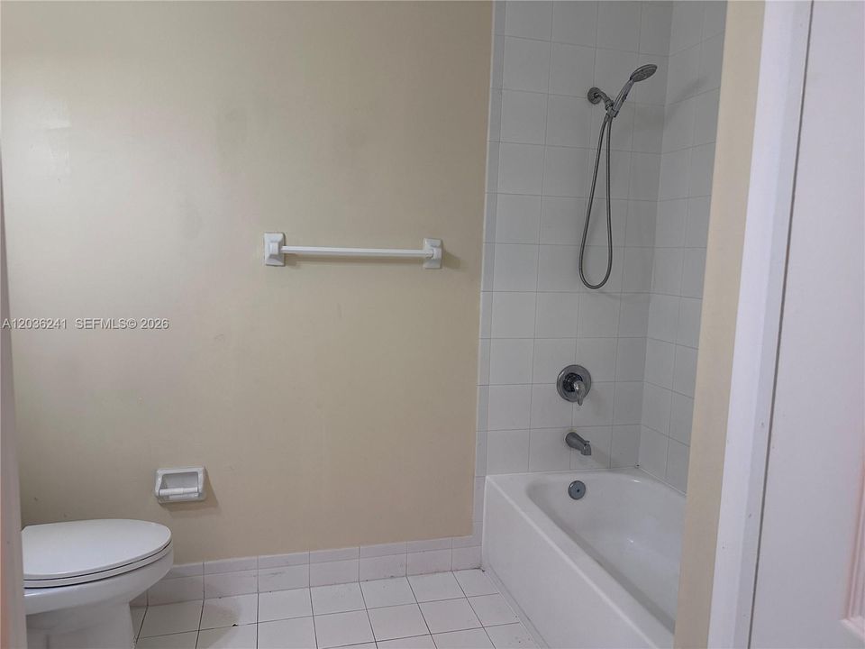 В аренду: $3,000 (3 спален, 2 ванн, 1340 Квадратных фут)