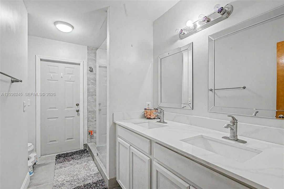 En Venta: $775,000 (3 camas, 2 baños, 1666 Pies cuadrados)