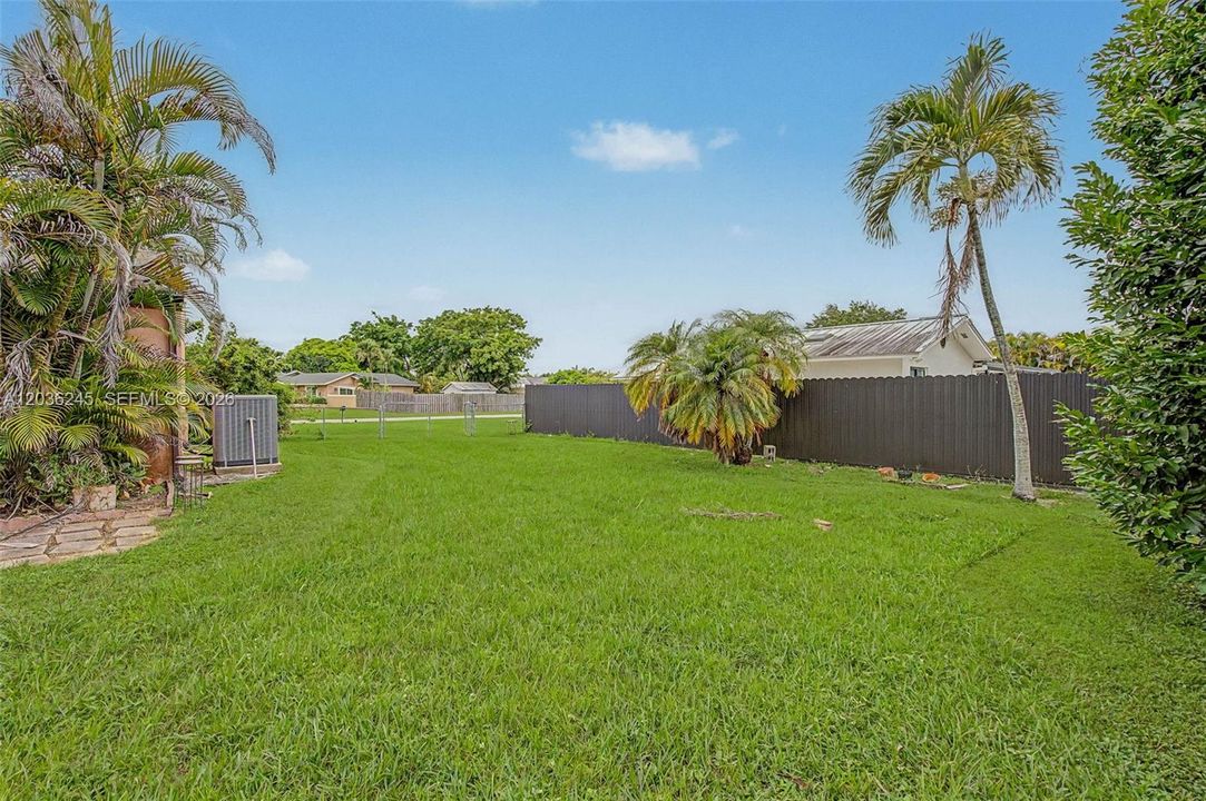 En Venta: $775,000 (3 camas, 2 baños, 1666 Pies cuadrados)