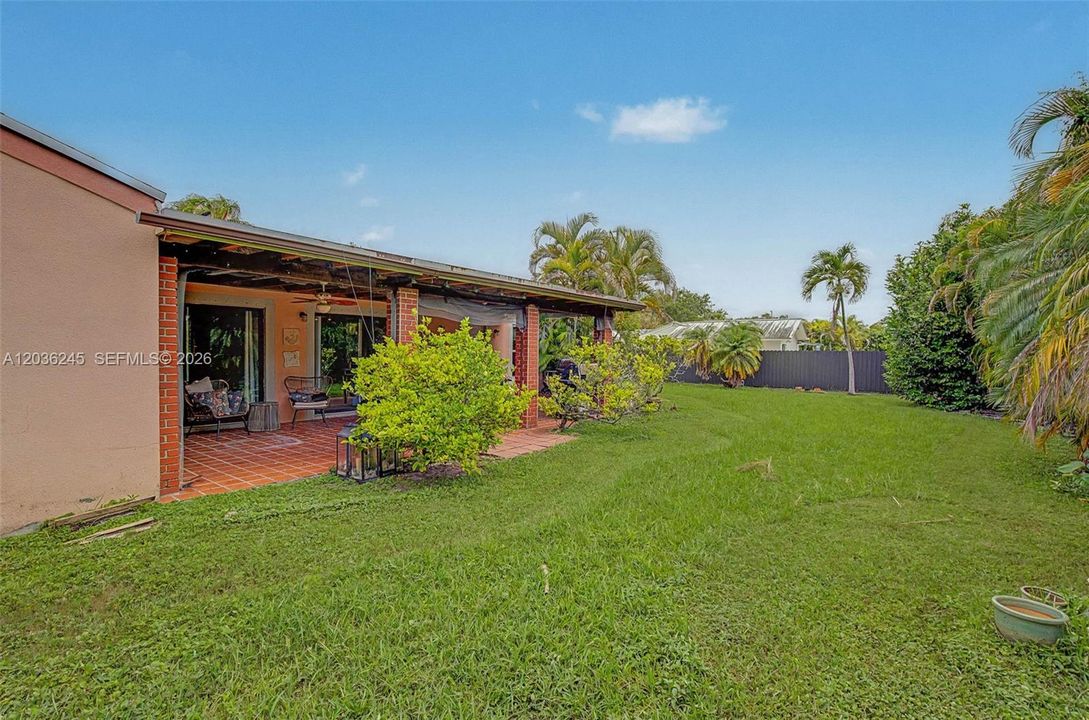 En Venta: $775,000 (3 camas, 2 baños, 1666 Pies cuadrados)