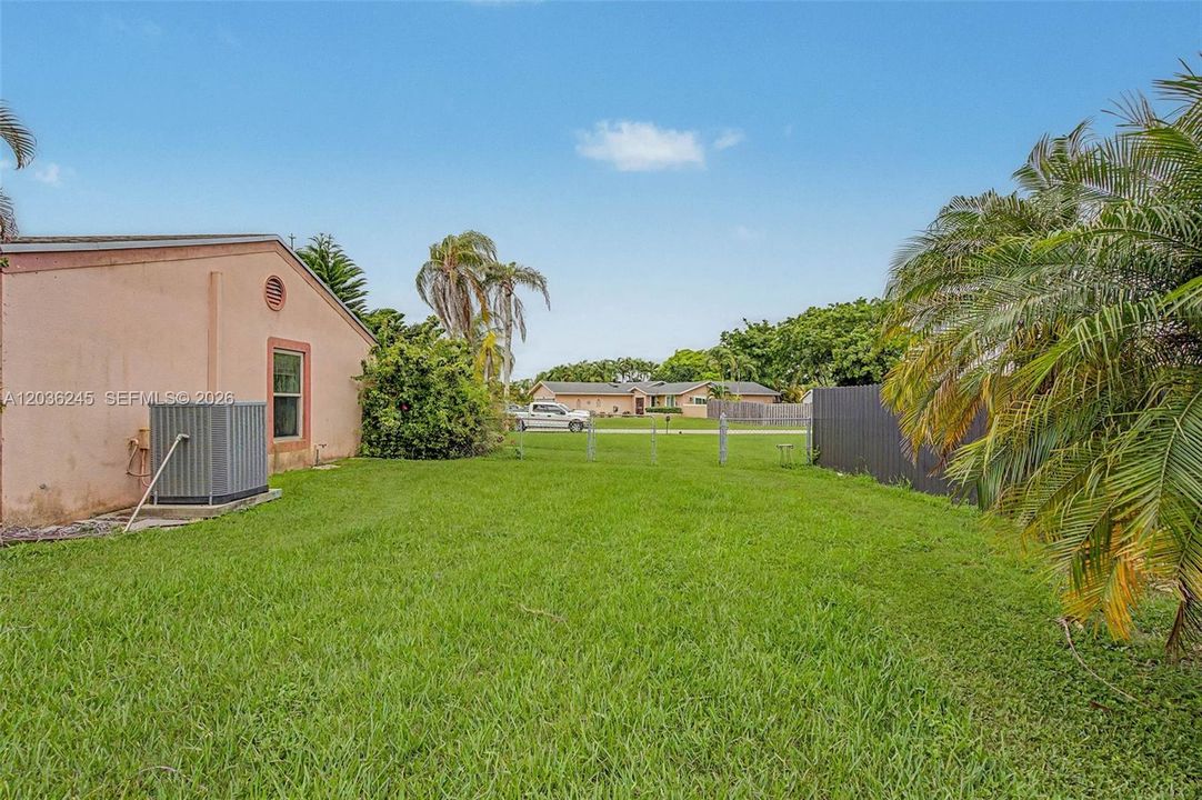 En Venta: $775,000 (3 camas, 2 baños, 1666 Pies cuadrados)