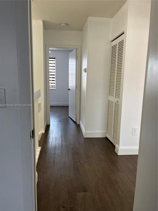 For Sale: $560,000 (3 beds, 2 baths, 1515 Square Feet)