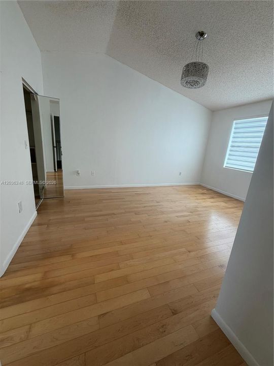 For Sale: $560,000 (3 beds, 2 baths, 1515 Square Feet)