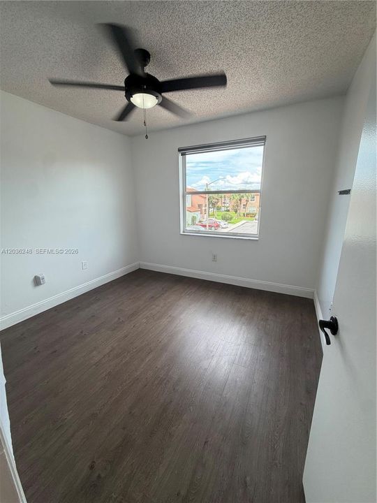 For Sale: $560,000 (3 beds, 2 baths, 1515 Square Feet)