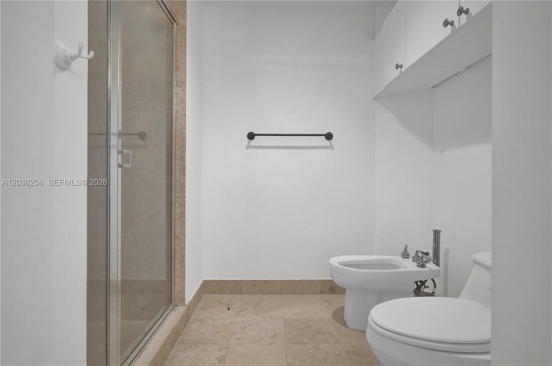 For Sale: $1,096,500 (1 beds, 2 baths, 1100 Square Feet)