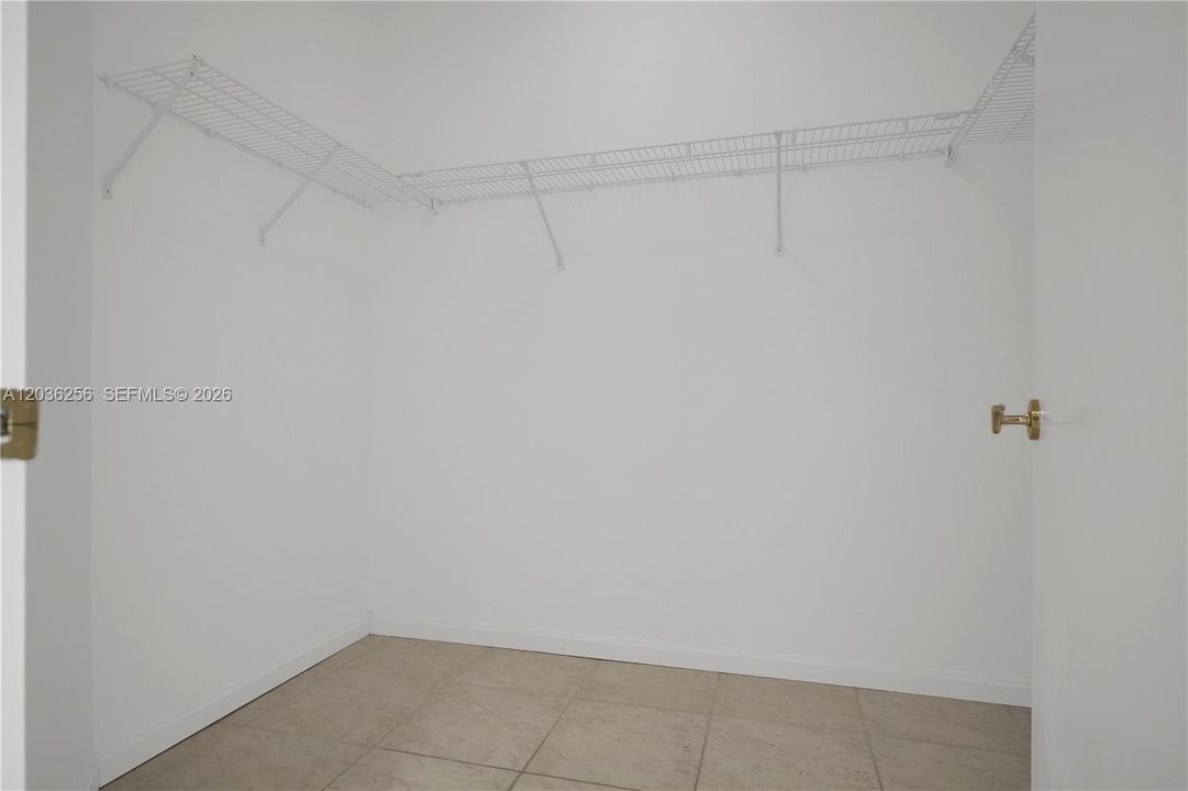 For Sale: $1,096,500 (1 beds, 2 baths, 1100 Square Feet)