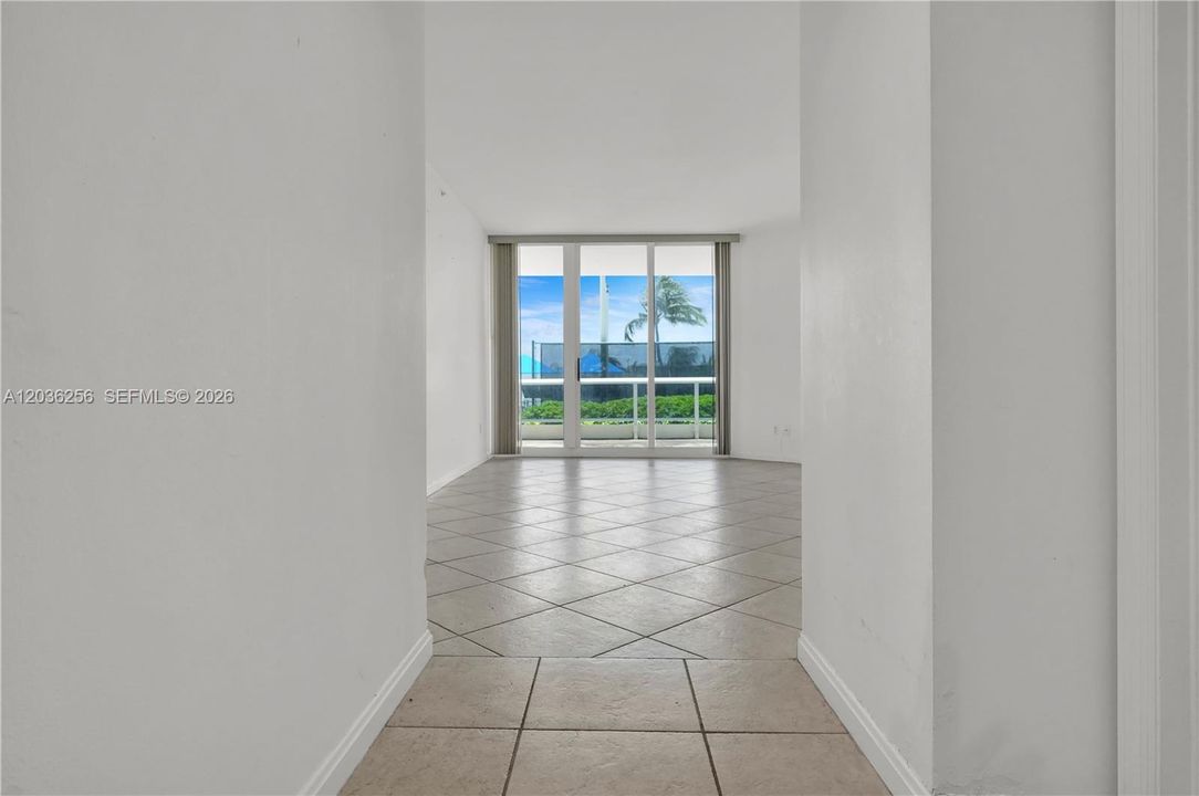 For Sale: $1,096,500 (1 beds, 2 baths, 1100 Square Feet)
