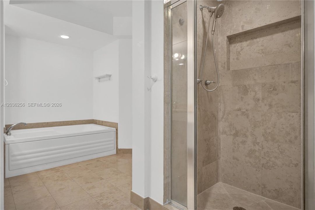 For Sale: $1,096,500 (1 beds, 2 baths, 1100 Square Feet)