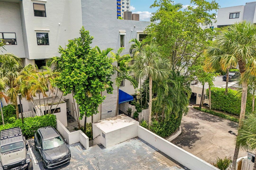 44-web-or-mls-Poinciana Dr 1710-S1906-04
