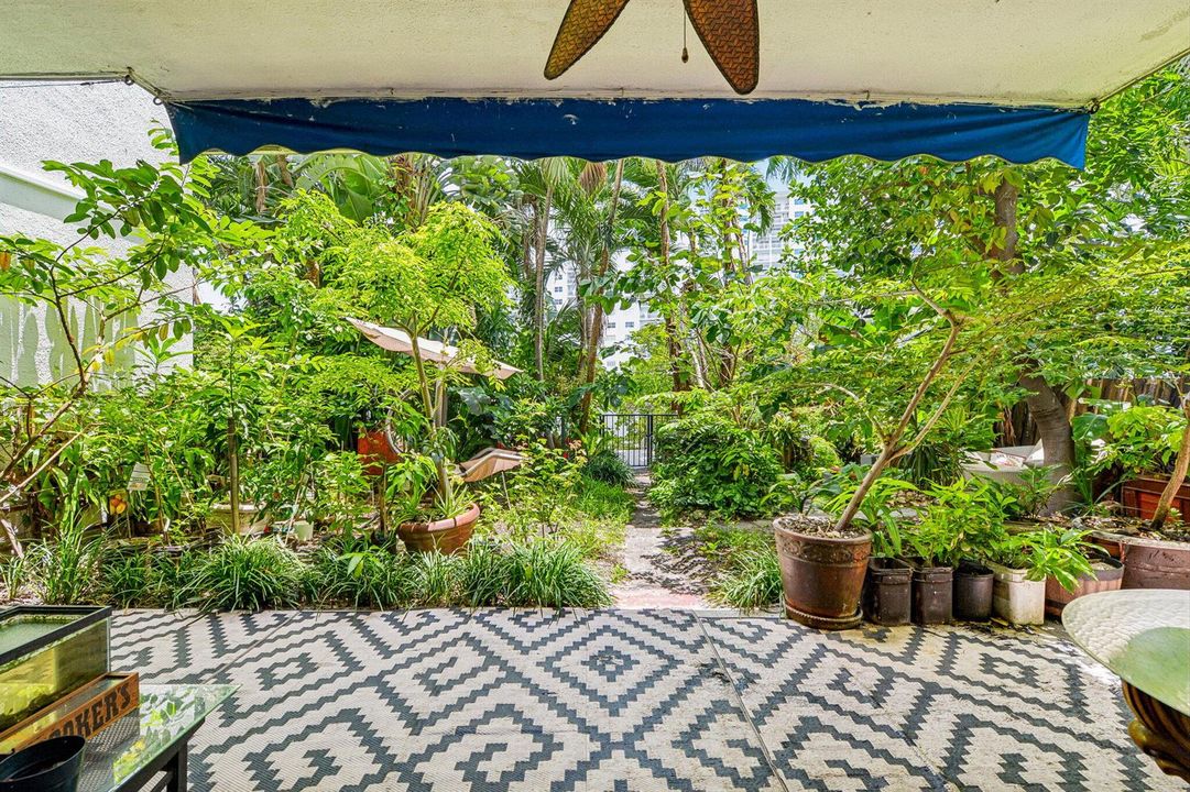 2-web-or-mls-Poinciana Dr 1710-S1906-002
