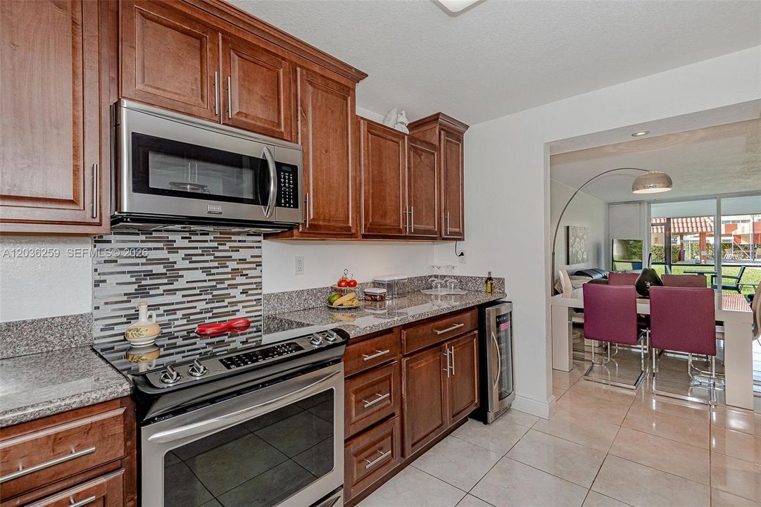 En Venta: $219,900 (2 camas, 2 baños, 1170 Pies cuadrados)