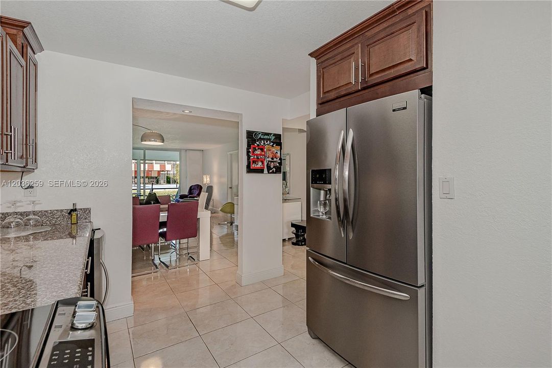 En Venta: $219,900 (2 camas, 2 baños, 1170 Pies cuadrados)