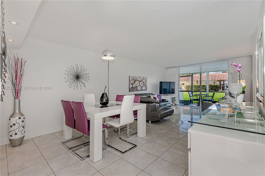 En Venta: $219,900 (2 camas, 2 baños, 1170 Pies cuadrados)