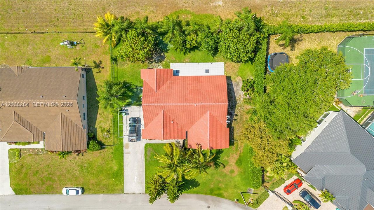 For Rent: $3,950 (4 beds, 2 baths, 2201 Square Feet)