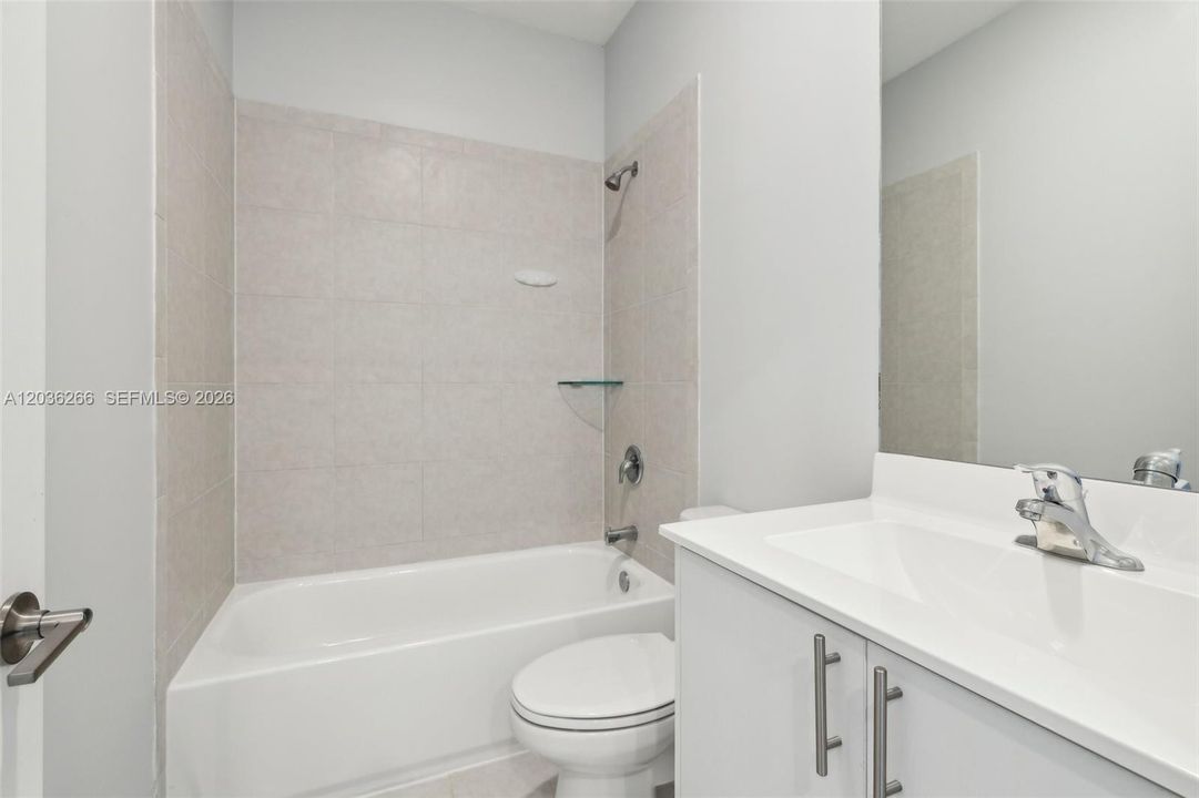 For Rent: $2,300 (3 beds, 2 baths, 1545 Square Feet)