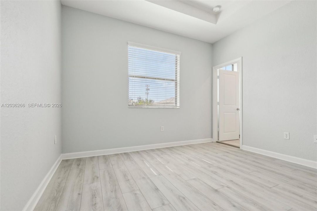 For Rent: $2,300 (3 beds, 2 baths, 1545 Square Feet)