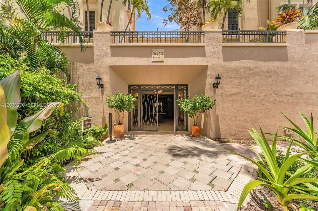 En Venta: $530,000 (3 camas, 2 baños, 1865 Pies cuadrados)