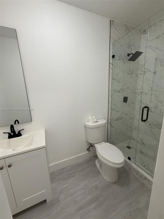 В аренду: $1,450 (1 спален, 1 ванн, 2327 Квадратных фут)