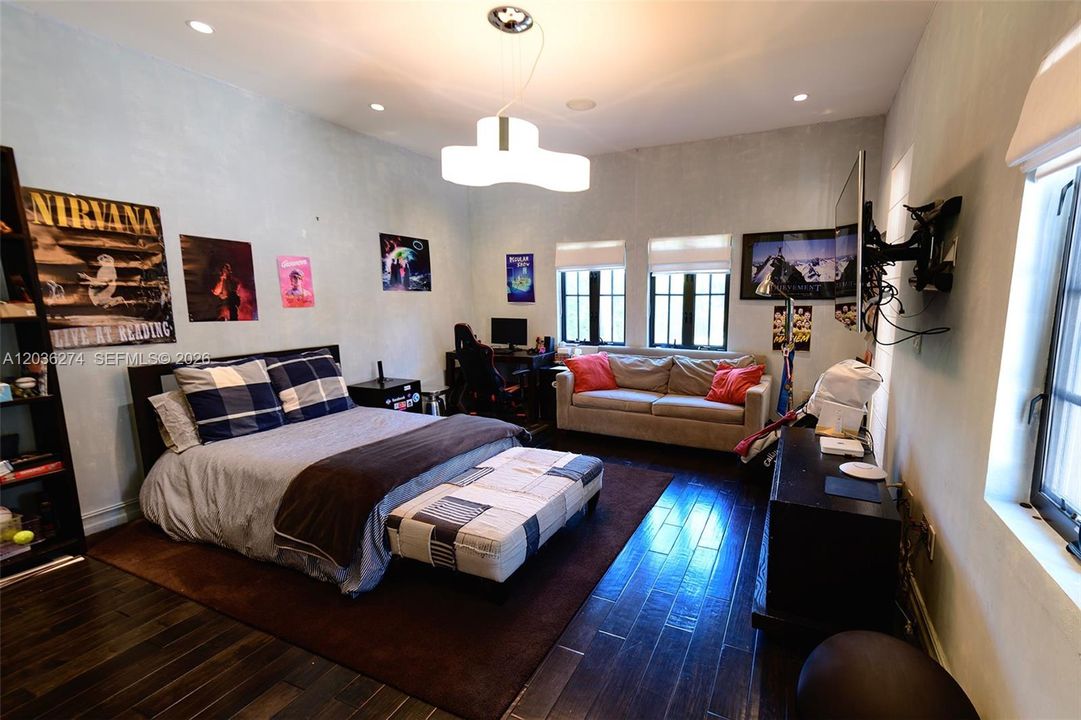 Guest Bedroom