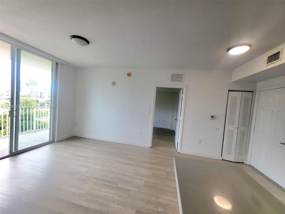 В аренду: $2,600 (2 спален, 2 ванн, 0 Квадратных фут)