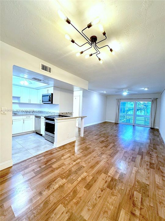 En Venta: $239,900 (1 camas, 1 baños, 688 Pies cuadrados)