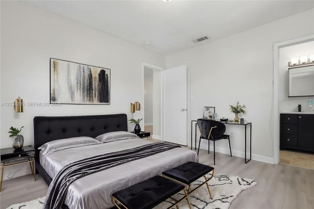 For Sale: $500,000 (3 beds, 2 baths, 1531 Square Feet)