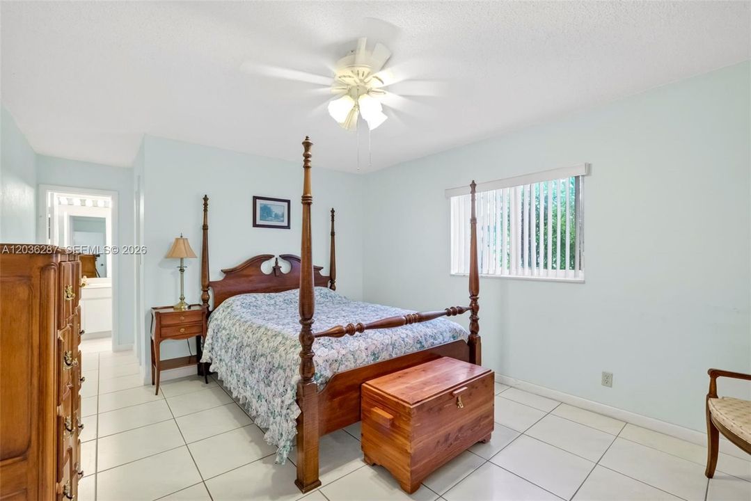For Sale: $445,000 (3 beds, 2 baths, 1906 Square Feet)