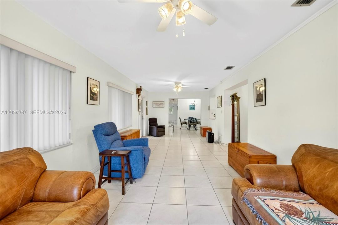 For Sale: $445,000 (3 beds, 2 baths, 1906 Square Feet)