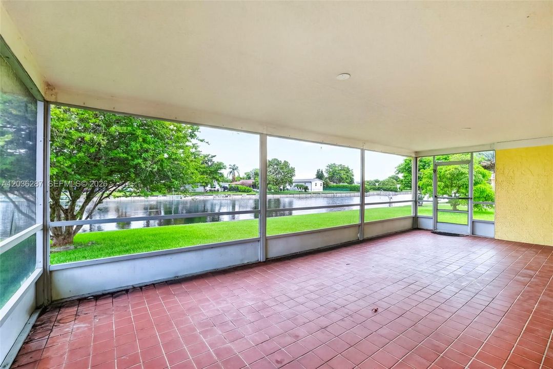For Sale: $445,000 (3 beds, 2 baths, 1906 Square Feet)
