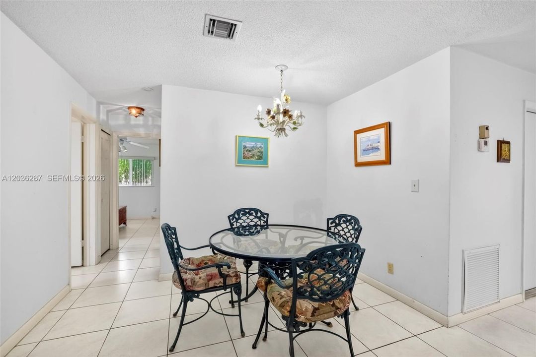 For Sale: $445,000 (3 beds, 2 baths, 1906 Square Feet)