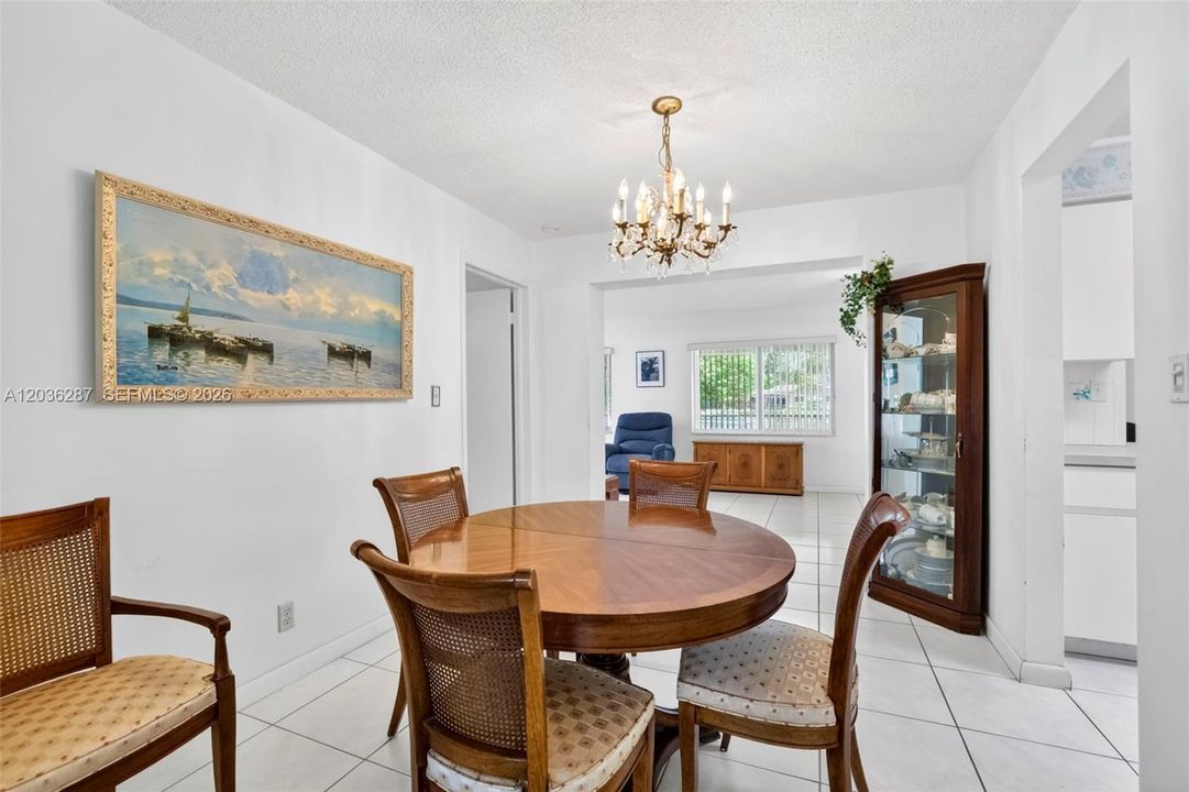 For Sale: $445,000 (3 beds, 2 baths, 1906 Square Feet)