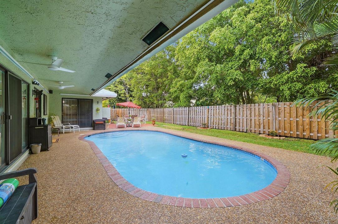 33_pool